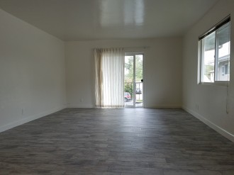 Living Room with access to balcony
