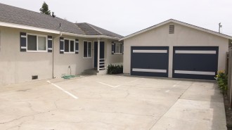 Front of House facing driveway