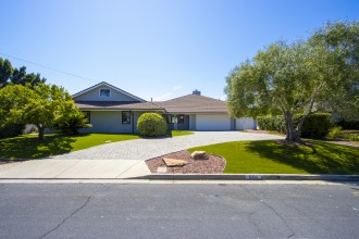 View of House from quiet street